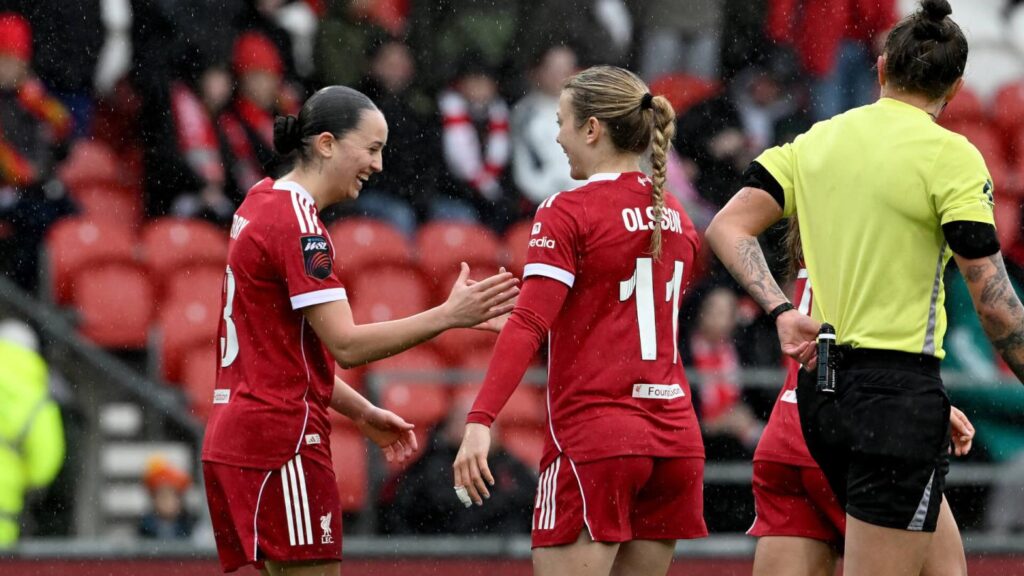 Liverpool clinch important victory over Leicester in WSL Liverpool clinch important victory over Leicester in WSL