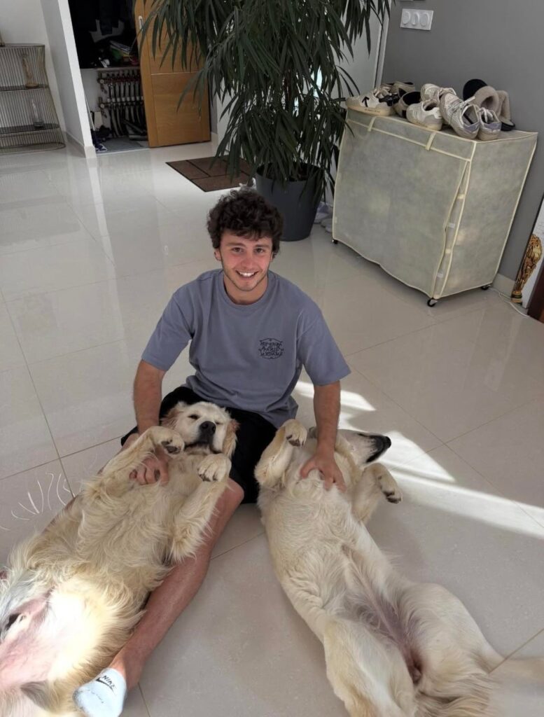 [IG] Joao Neves and his dogs