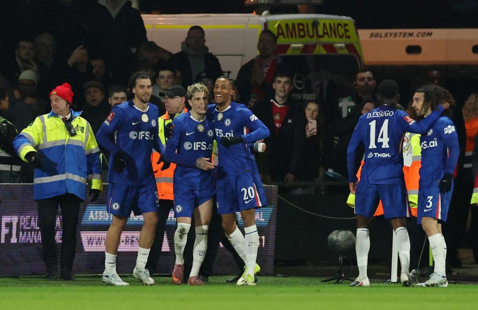 Chelsea Players Had 'Smiles on Their Faces' After Drawing PSG, Says Liam Rosenior