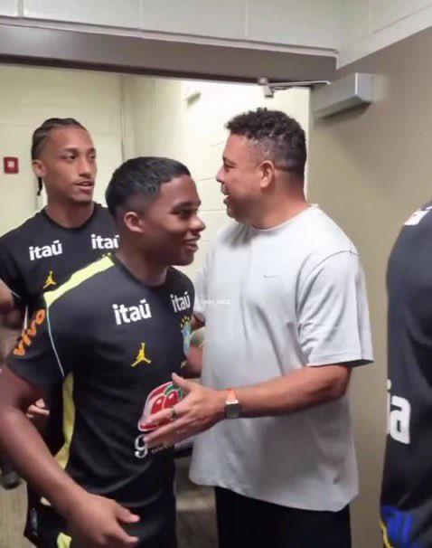 Endrick meeting with R9🔥