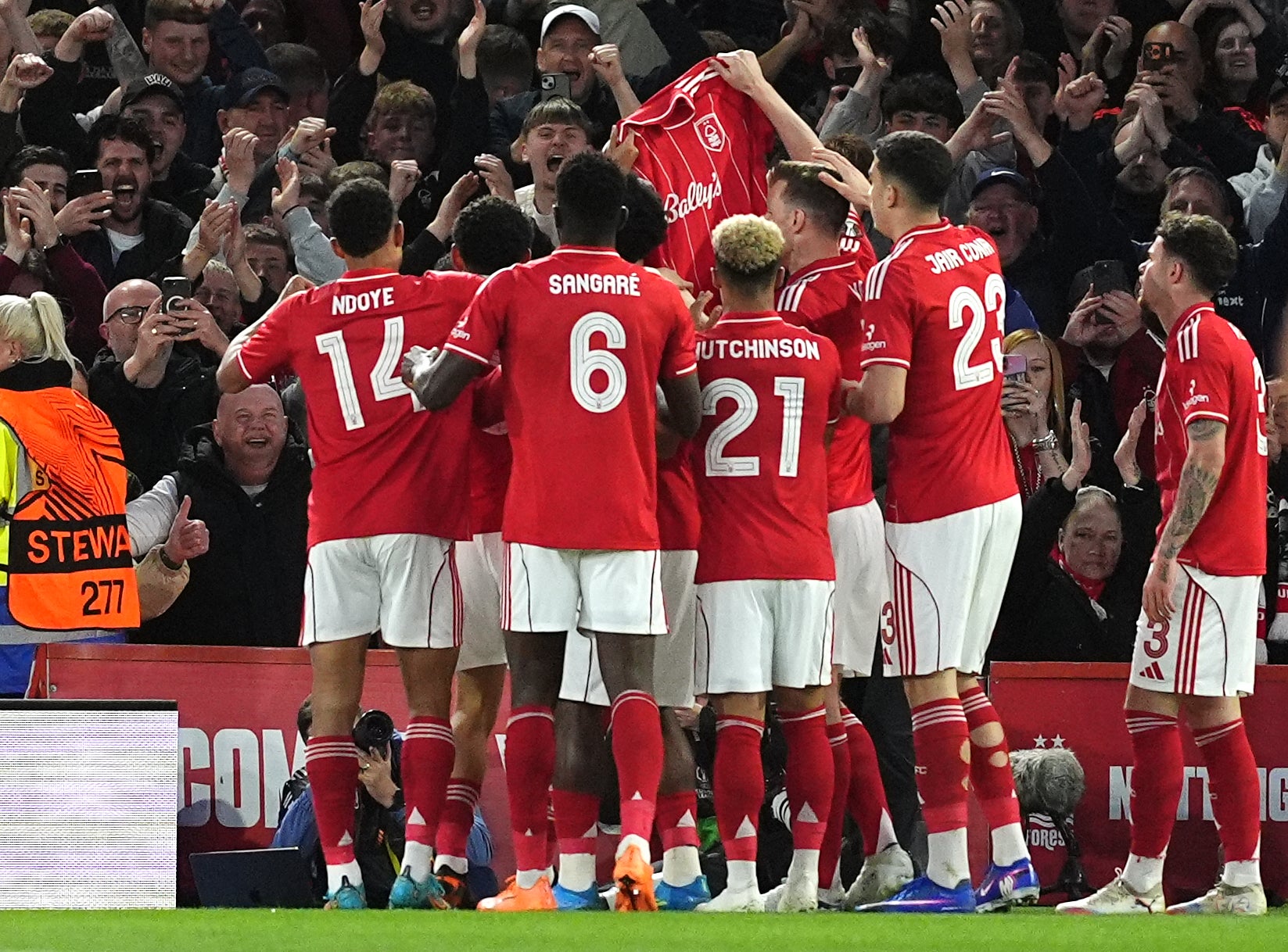 Morgan Gibbs-White held up a shirt paying tribute to Anderson after scoring the only goal of the game
