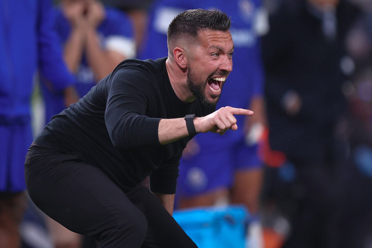Francesco Farioli, head coach of FC Porto, gestures during the Primeira Liga match between FC Porto and FC Famalicão at Estadio do Dragao