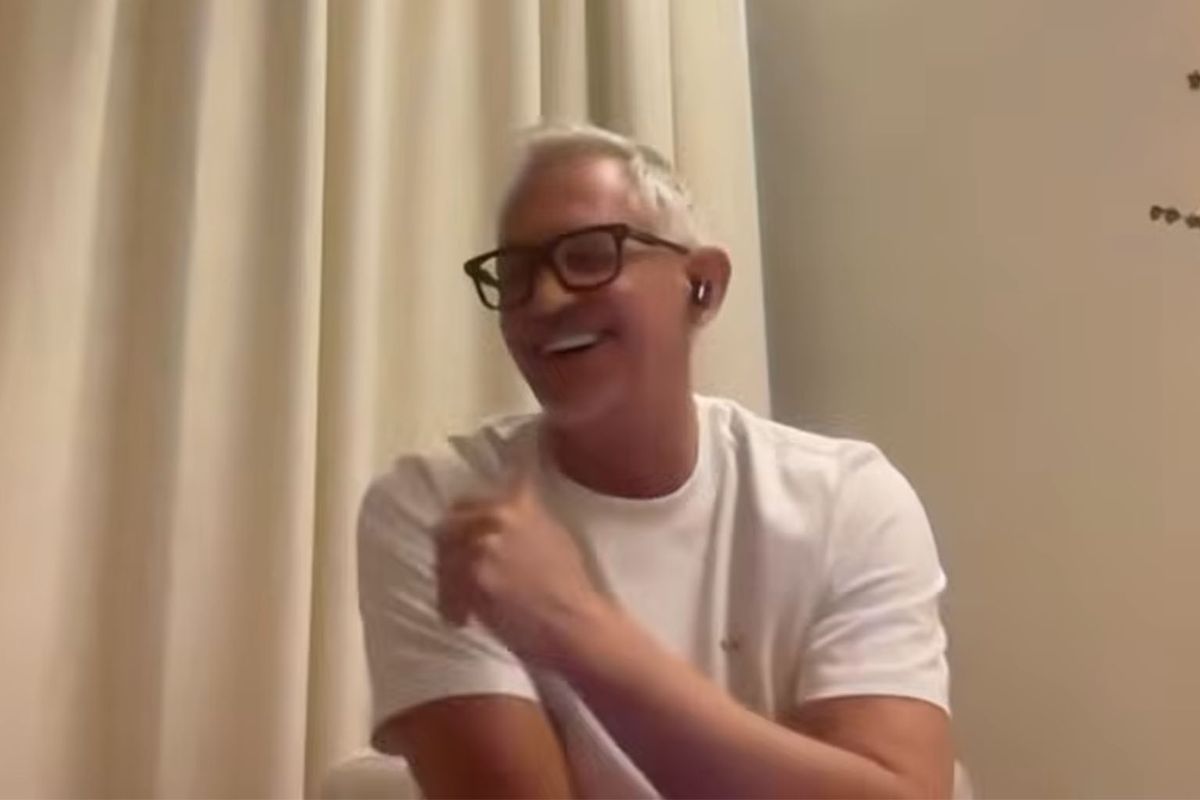 Gary Lineker exploded into laughter after Alan Shearer's comment
