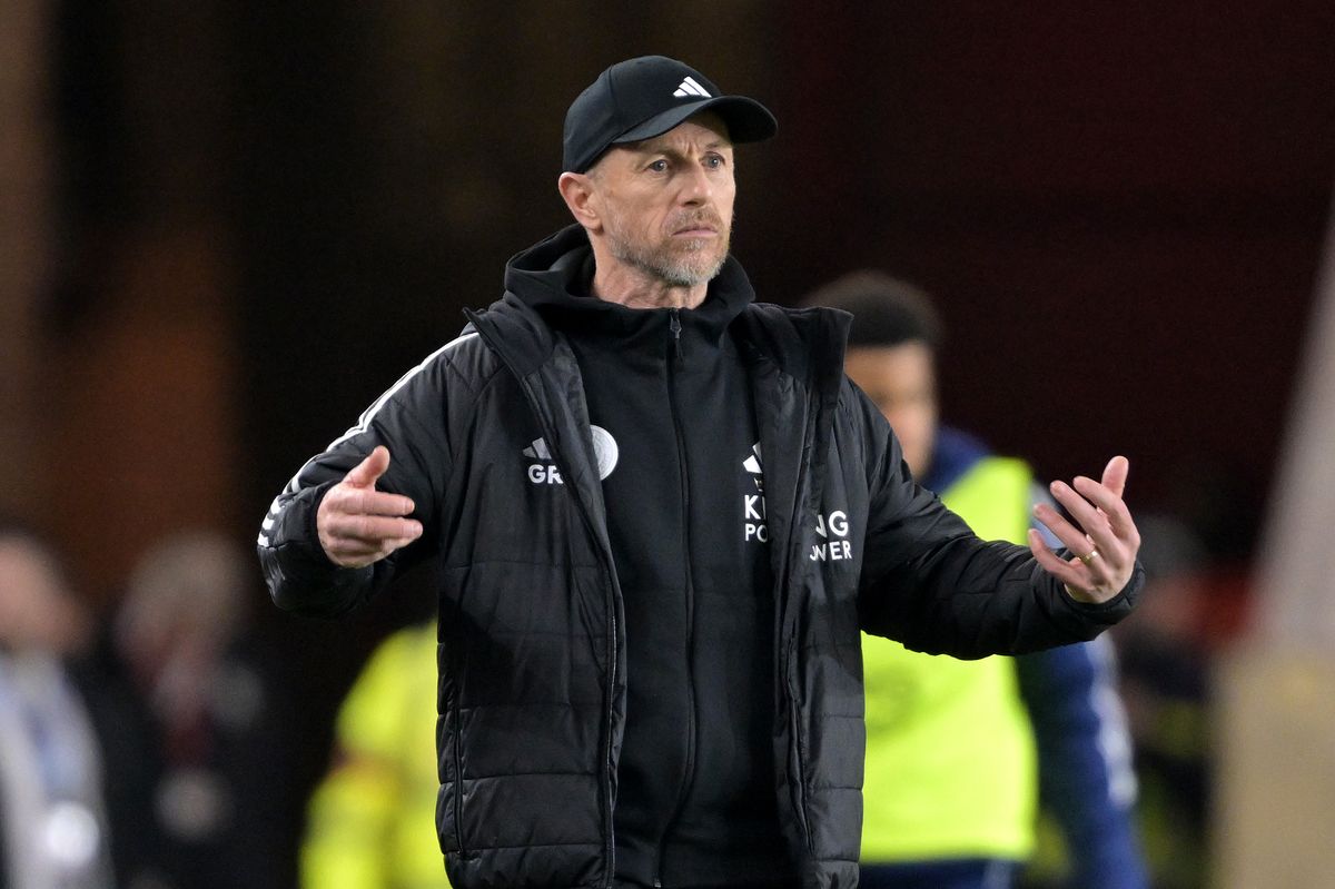 Gary Rowett on the touchline during Leicester City's 1-1 draw at Middlesbrough