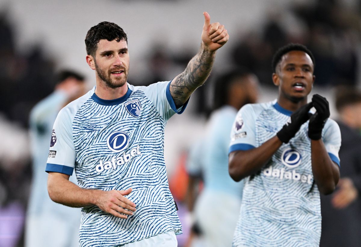 Marcos Senesi of AFC Bournemouth acknowledges the fans 
