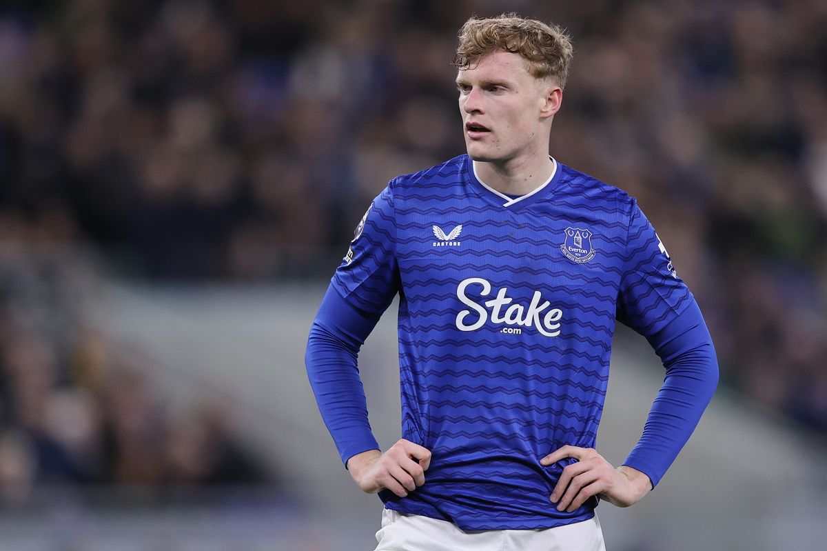 Jarrad Branthwaite during the Premier League match between Everton and Burnley at Hill Dickinson Stadium. Photo by James Gill - Danehouse/Getty Images