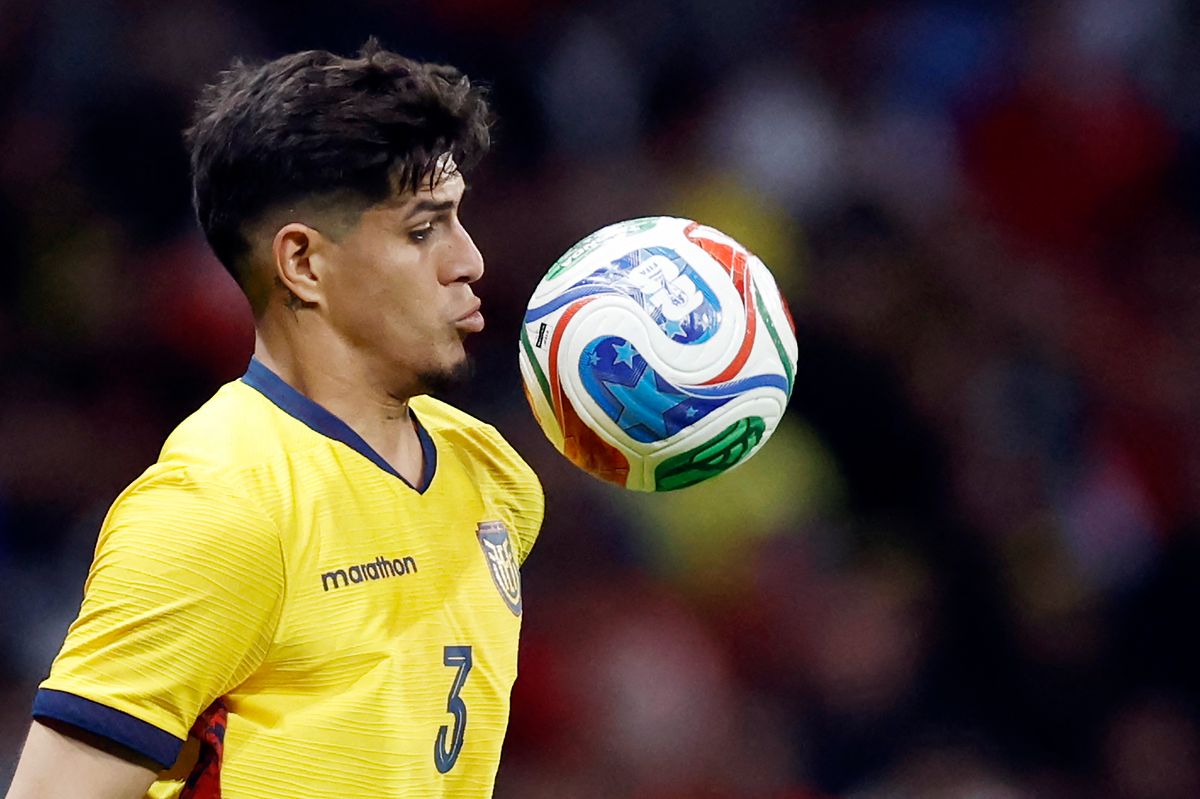 Arsenal defender Piero Hincapie