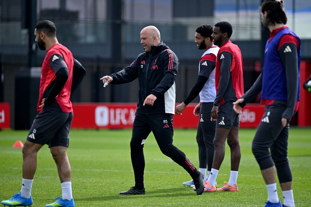 KIRKBY, ENGLAND - APRIL 02: (THE SUN OUT, THE SUN ON SUNDAY OUT) Arne Slot head coach of Liverpool during a training session at AXA Training Centre on April 02, 2026 in Kirkby, England. (Photo by Andrew Powell/Liverpool FC via Getty Images)