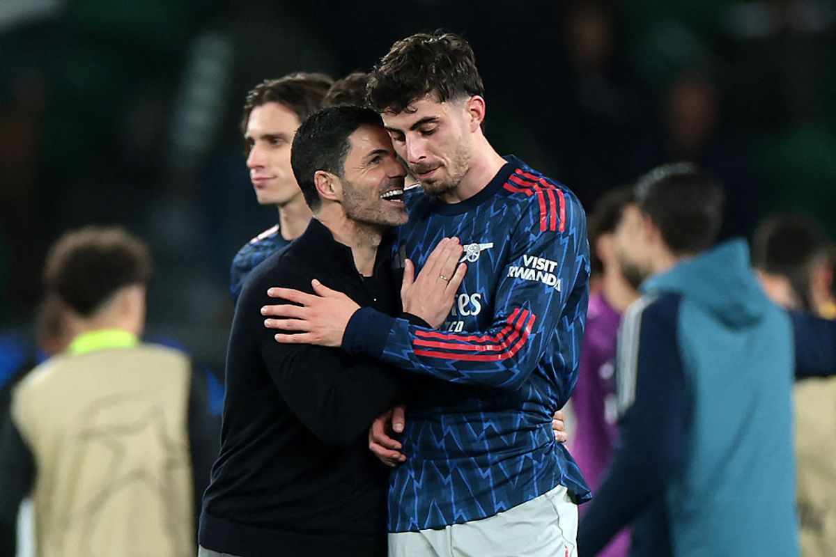 Mikel Arteta celebrates with Kai Havertz after Arsenal's late win over Sporting