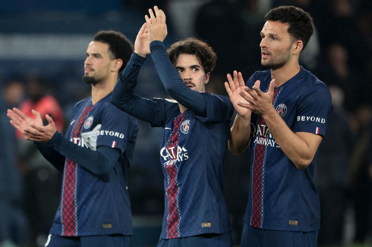 Vitinha (centre), Warren Zaire-Emery and Goncalo Ramos of Paris Saint-Germain celebrate victory following the Ligue 1 clash against Toulouse FC on April 3 2026