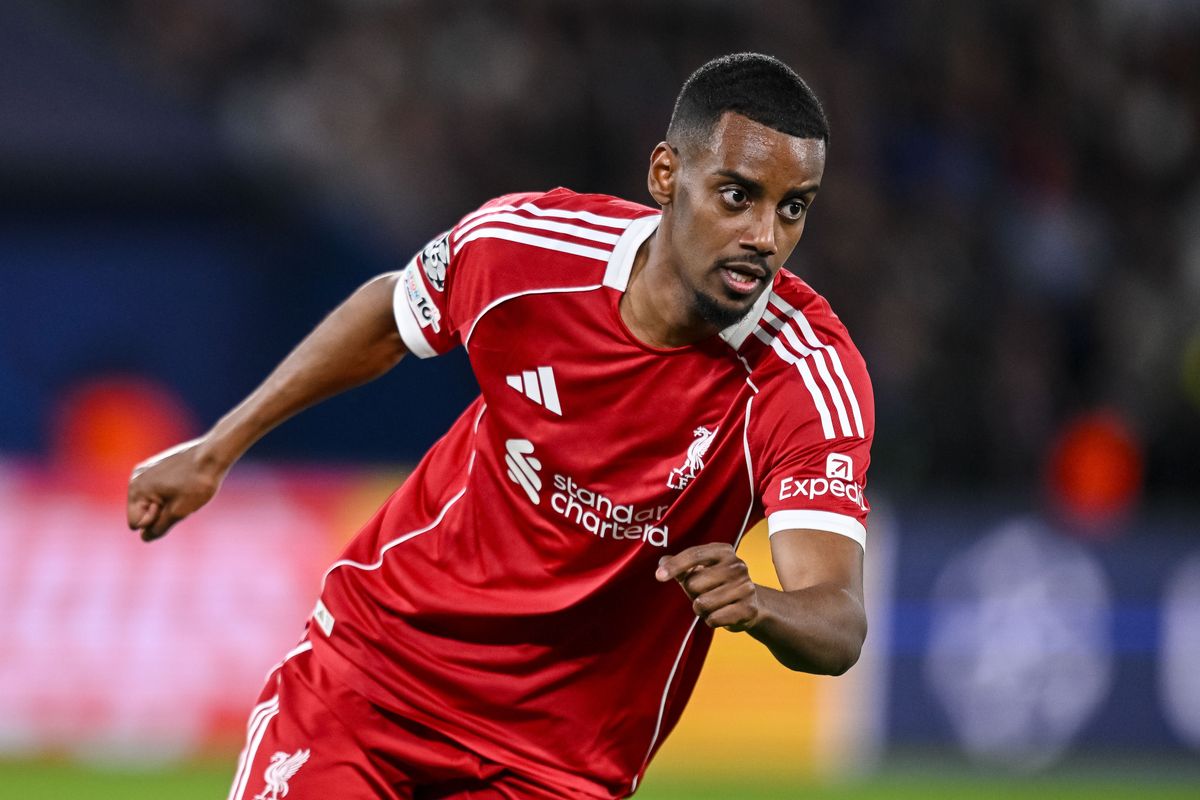 Paris, France - April 8: Alexander Isak of Liverpool FC looks on during the UEFA Champions League 2025/26 Quarter-Final First Leg match between Paris Saint-Germain FC and Liverpool FC at Parc des Princes on April 8, 2026 in Paris, France. (Photo by Harry Langer/DeFodi Images/DeFodi via Getty Images)