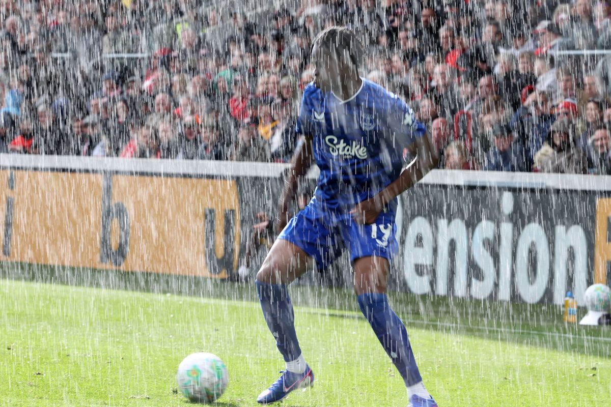 BRENTFORD, ENGLAND - APRIL 11: Tyrique George during a torrential rain shower during the Premier League match between Brentford and Everton at Gtech Community Stadium on April 11, 2026 in Brentford, United Kingdom. (Photo by Mark Leech/Offside/Offside via Getty Images)