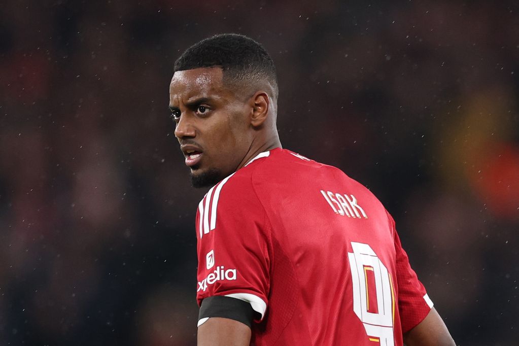 Alexander Isak in action for Liverpool against PSG.