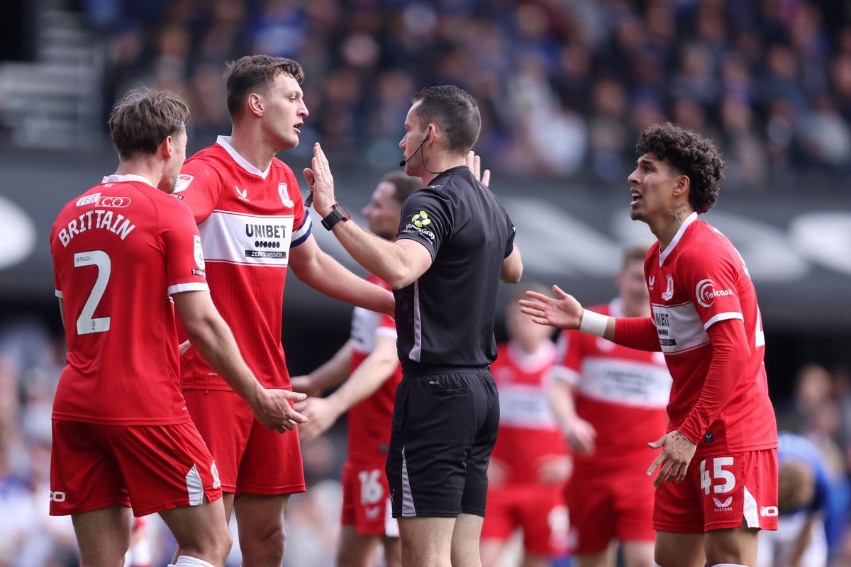 Callum Brittain, Dael Fry and Jeremy Sarmiento of Middlesbrough appeal to Referee Jarred Gillett 