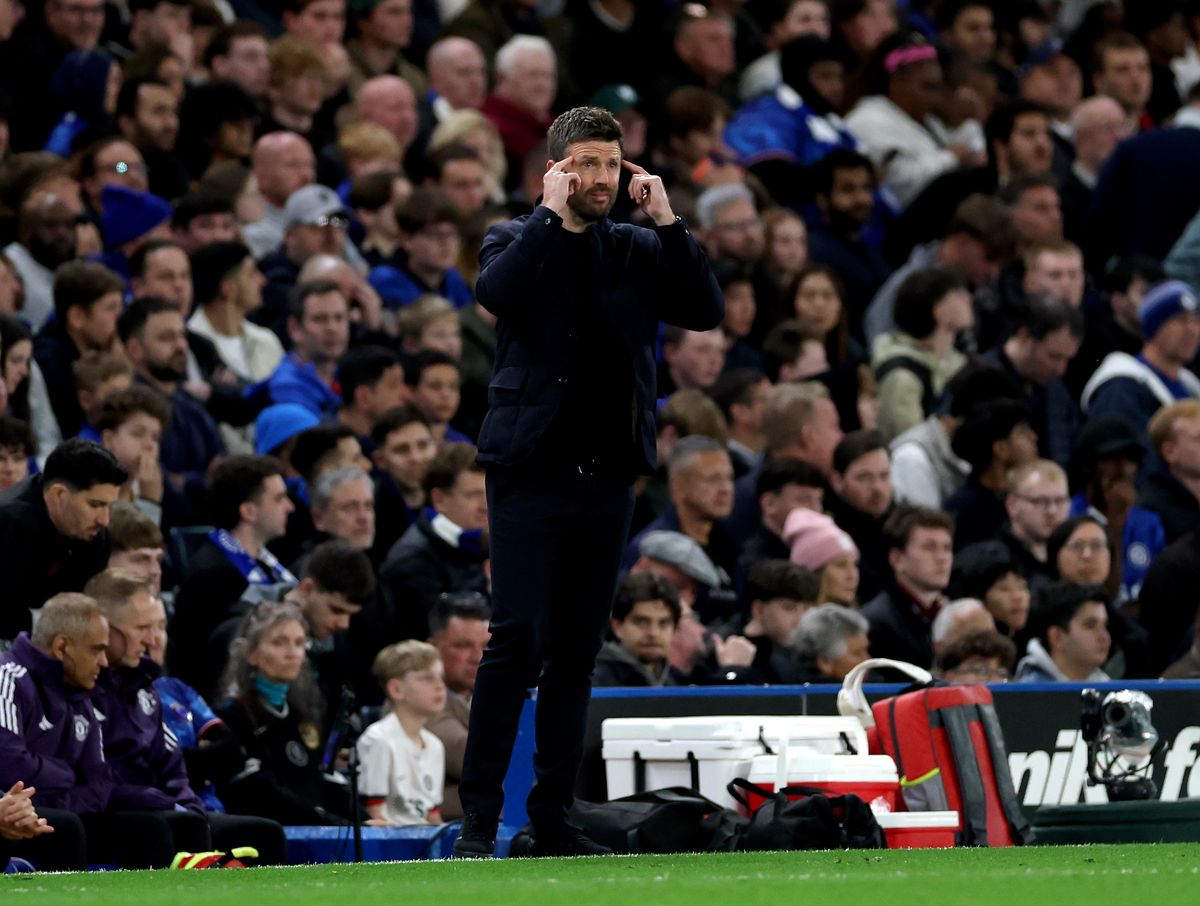 Michael Carrick looks to be leading Manchester United back to the Champions League next season