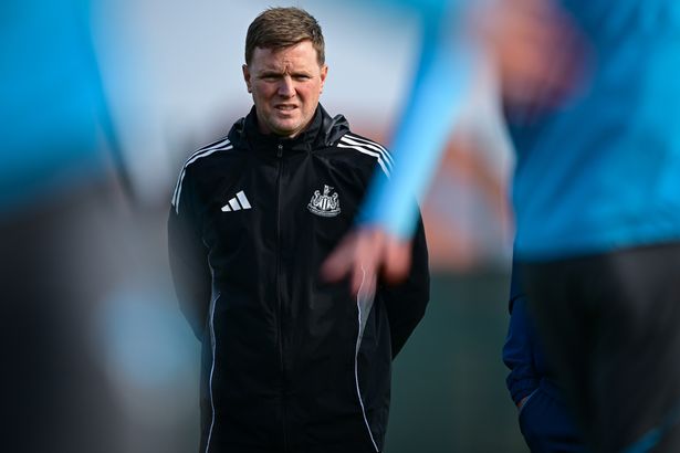 Newcastle United head coach Eddie Howe looks on during training