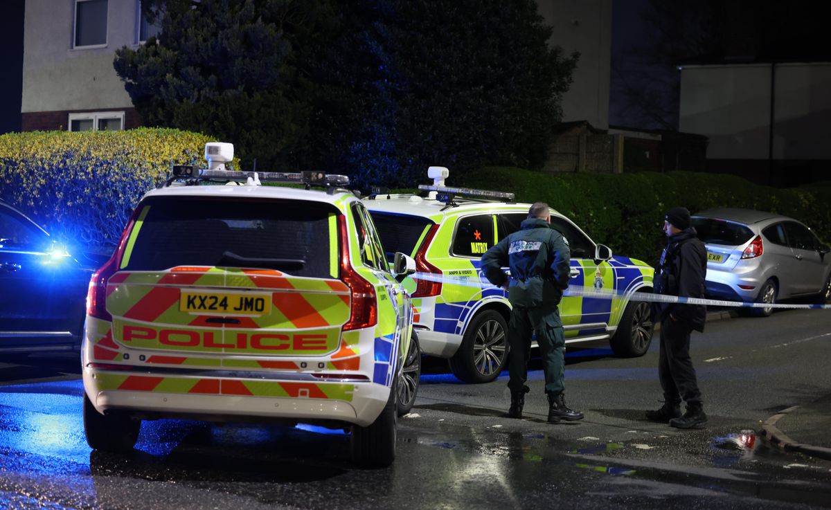 Merseyside Police armed incident off Crows Lane East & The Avenue in Newton Le Willows.