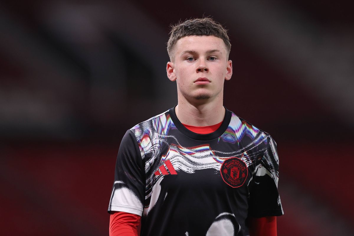 MANCHESTER, ENGLAND - MARCH 18: Kai Rooney of Manchester United U21 during the FA Youth Cup quarter final match between Manchester United and Sunderland at Old Trafford on March 18, 2026 in Manchester, England. (Photo by James Gill - Danehouse/Getty Images)
