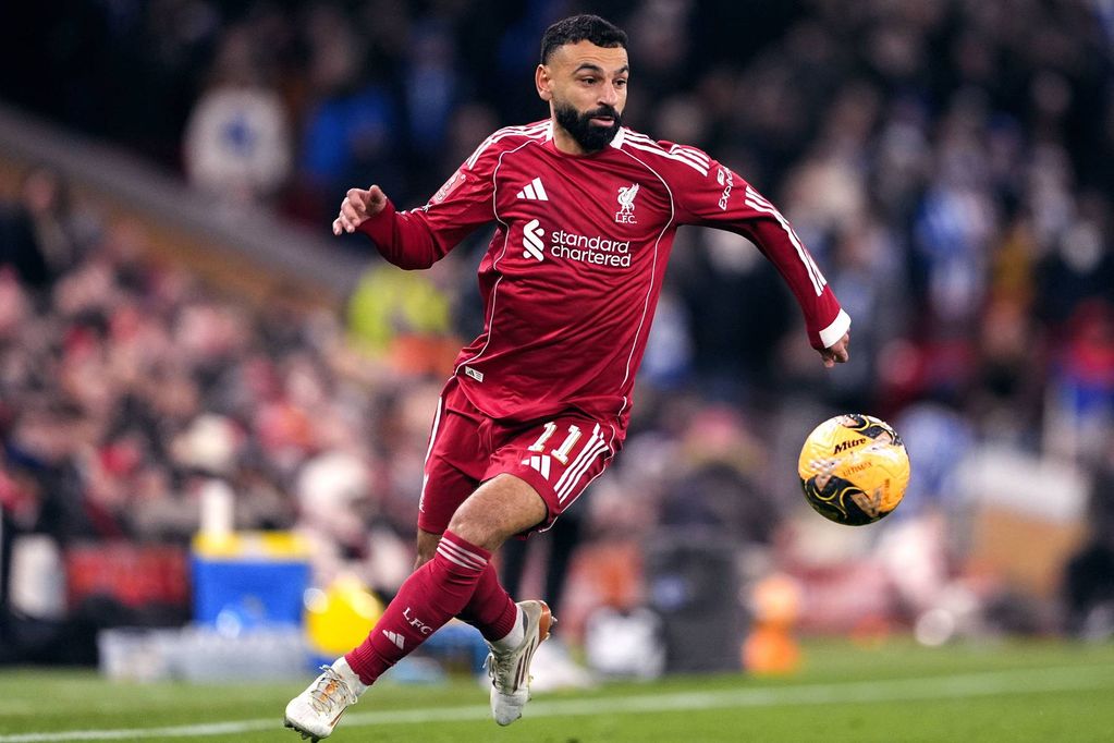 Mohamed Salah dribbles on the field