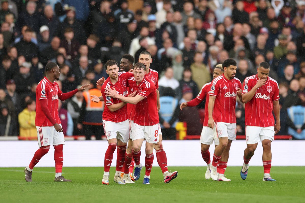 Nottingham Forest celebrate Neco Williams' goal against Aston Villa