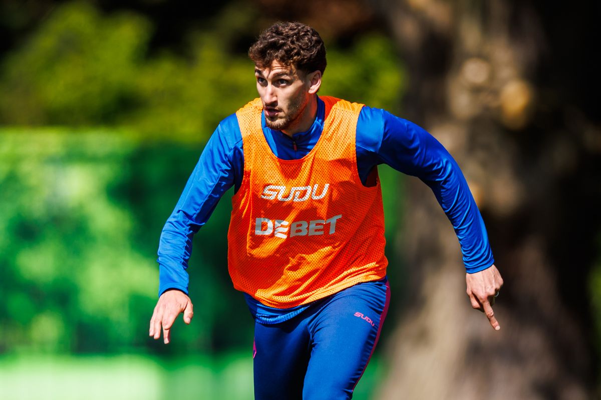 Santiago Bueno of Wolves