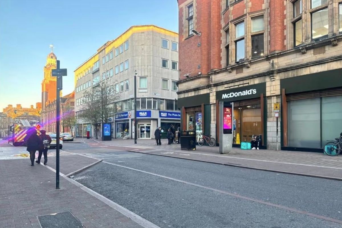 Leicester McDonald's Market Place 'evacuated' as fire crews surround area