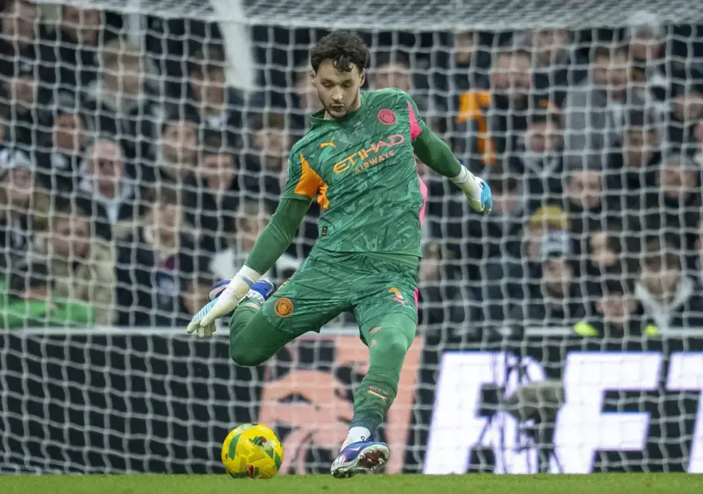 Man City price tag for Trafford amid Spurs & Newcastle interest