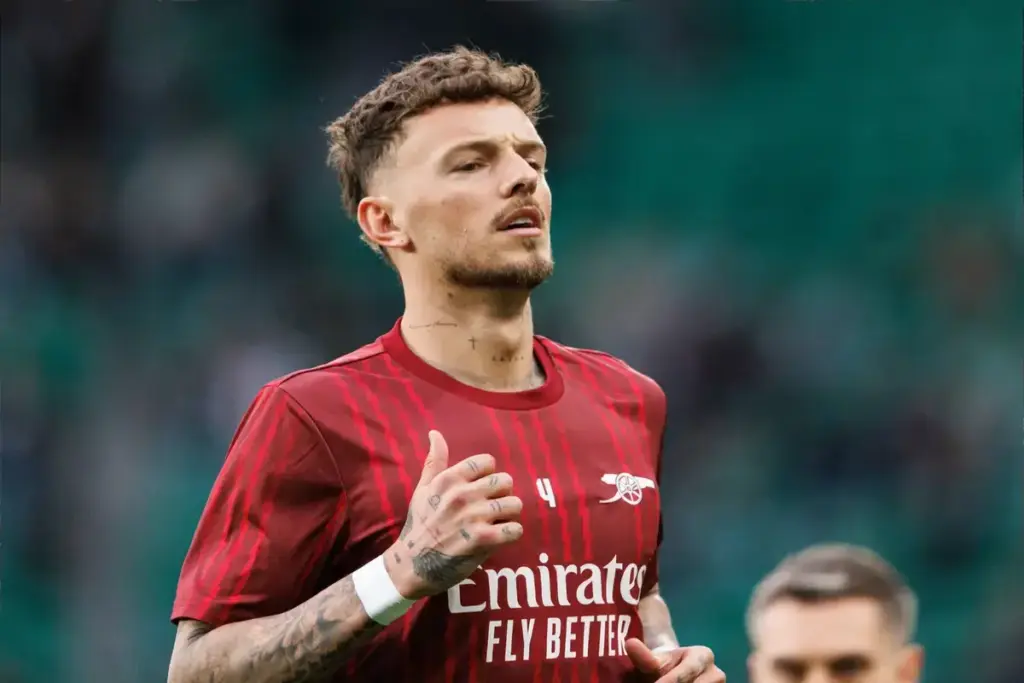 Arsenal 'Closely Monitoring' Tottenham and Man City Target To Replace Ben White