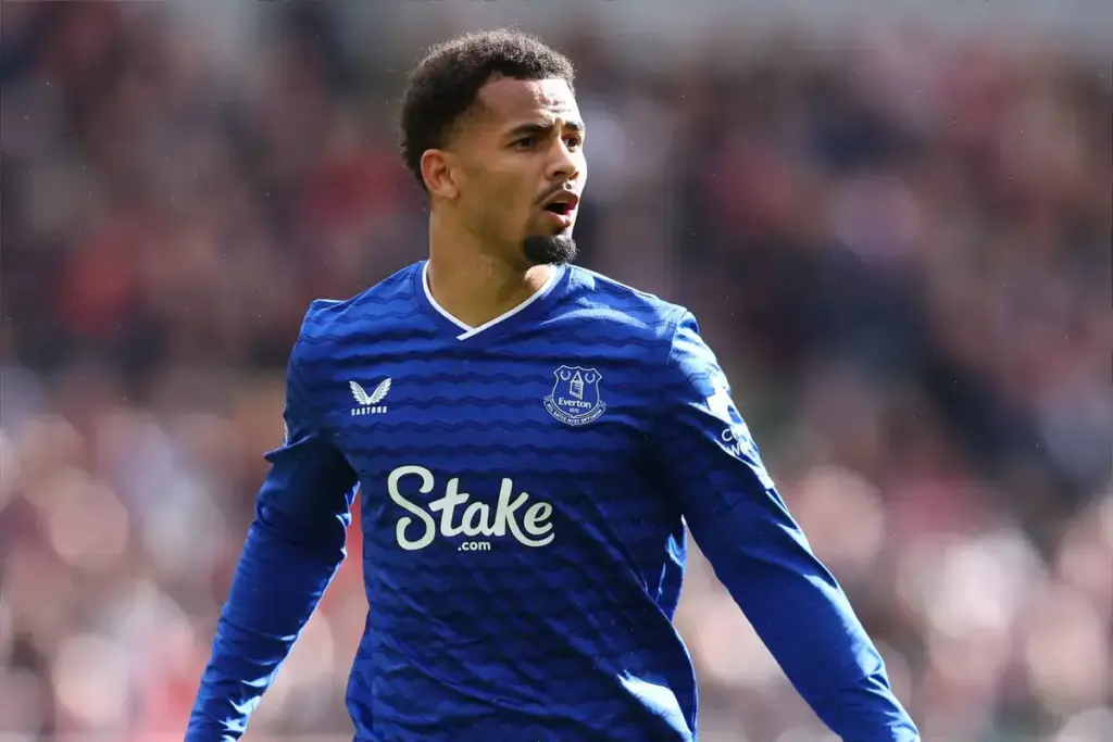 Iliman Ndiaye linked with shocking move to rivals