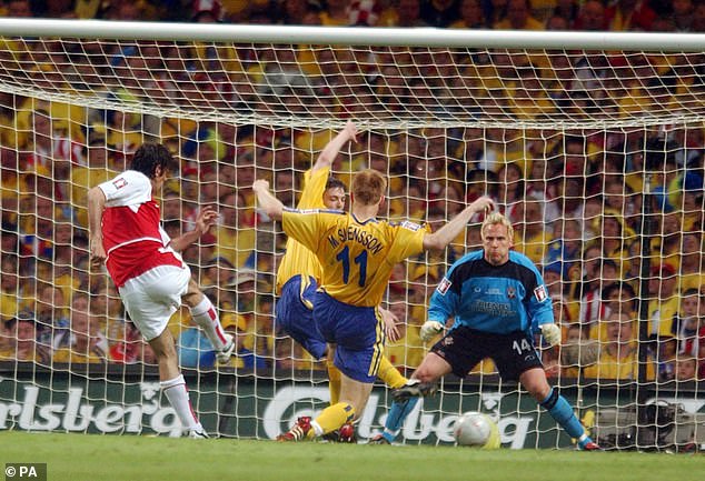 Saturday's opponents are Arsenal - who beat the Saints 1-0 in the 2003 final with a Robert Pires goal
