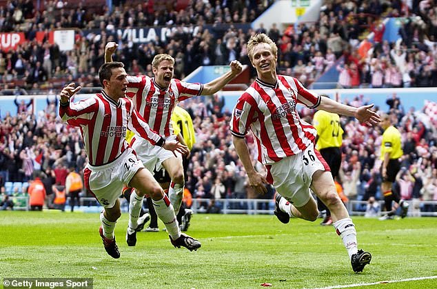 Ormerod scores the opening goal in the 2003 semi-final, a 2-1 win over Watford at Villa Park