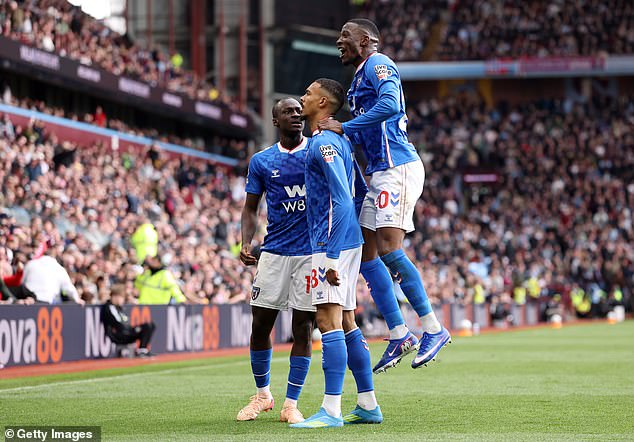 Sunderland scored twice in 58 seconds and almost spoiled the day in the West Midlands