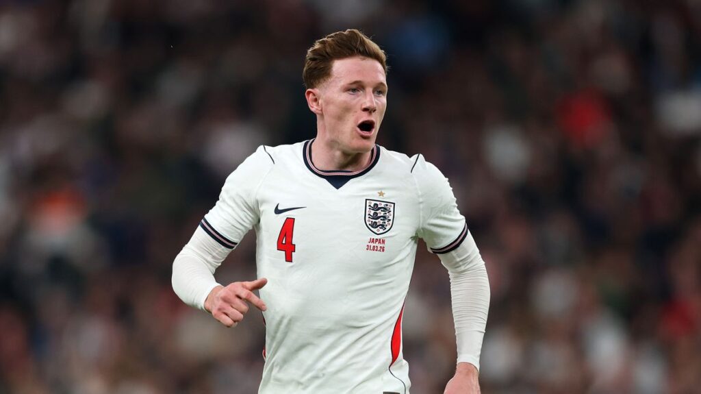 Elliot Anderson gesture to ex-Newcastle pal speaks volumes as Lewis Hall denied dream moment