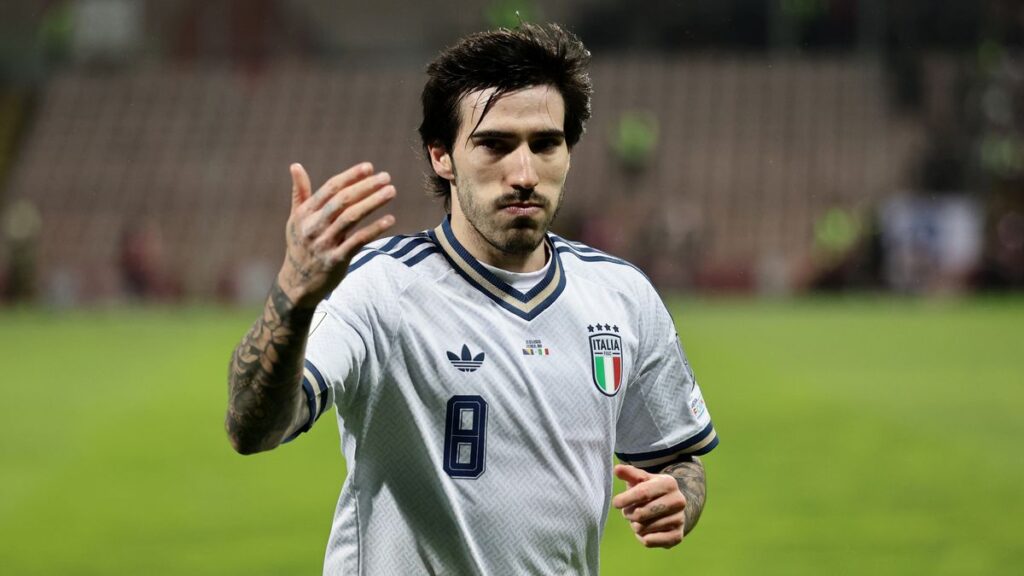 Italian media single out Sandro Tonali after Italy suffer World Cup heartbreak