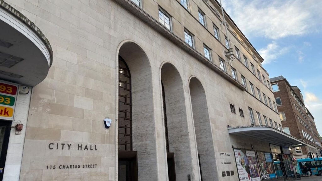 Housing complaints 'becoming a pattern' as new case upheld against Leicester officials