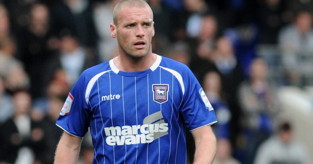 Ipswich Town - Ex-Blue Andy Drury departs Hythe Town