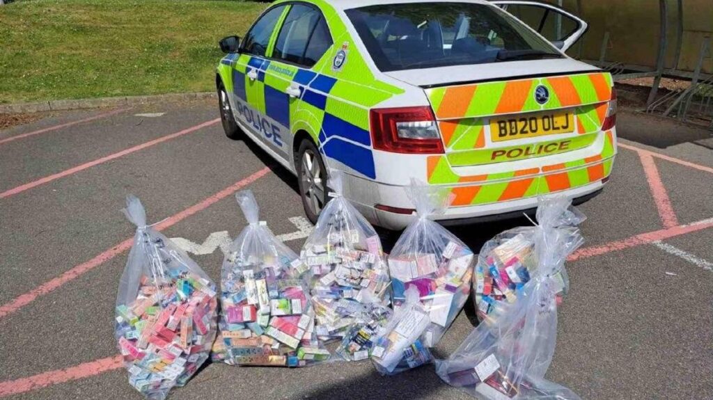 'Extremely worrying' rise in seized vapes and drugs in Leicester as officials speak out