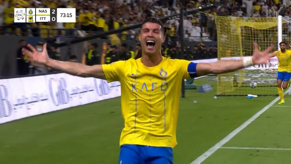 Cristiano Ronaldo SCORES TWO GOALS & BREAKS ANOTHER RECORD! 🐐