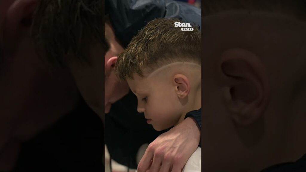 Phil Foden and his son Ronnie walk out together at Wembley 🥹❤️ #England