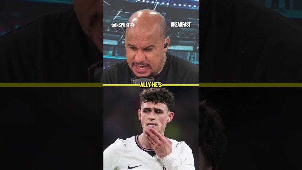 Gabby Agbonlahor claims Phil Foden is a "training ground player!" 😬