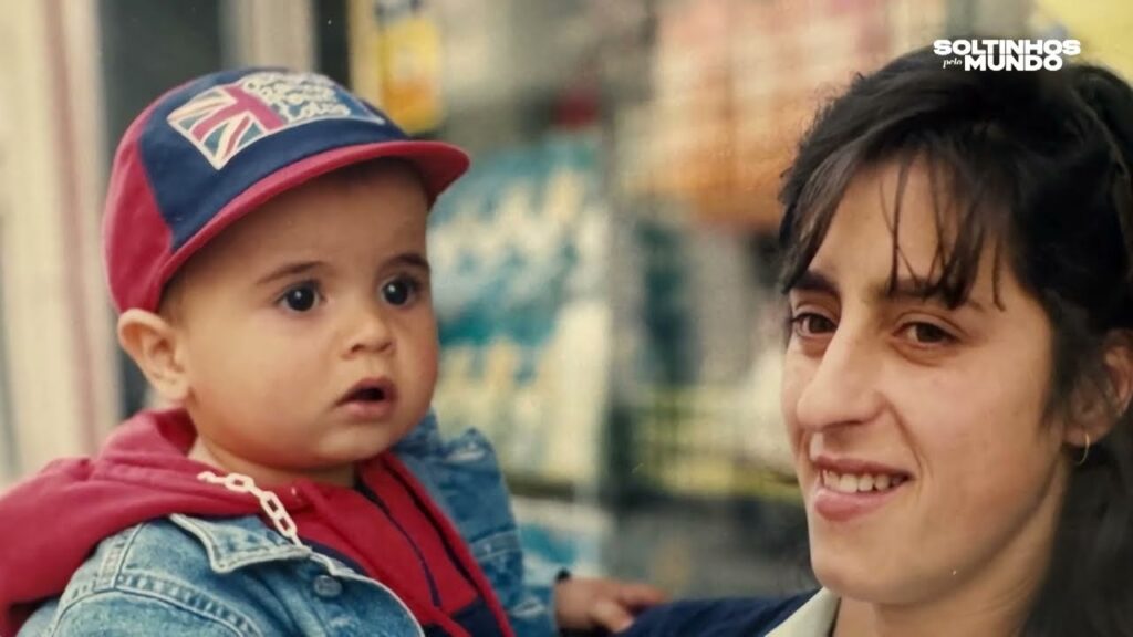 João Cancelo fala sobre a morte da mãe: "O futebol deu-me a vitamina essencial para continuar"