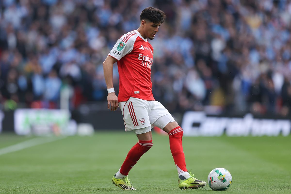 Piero Hincapie during an Arsenal game