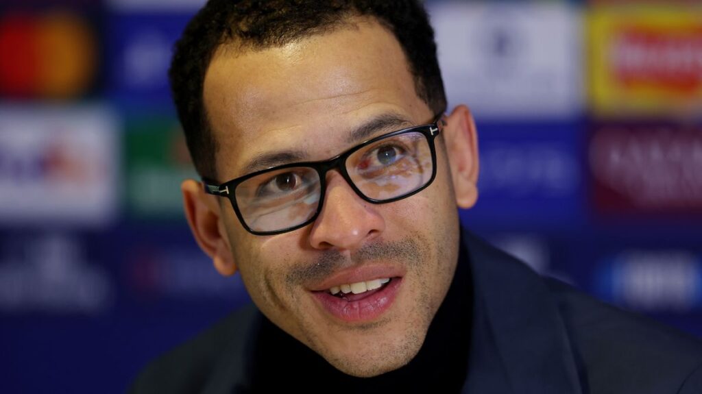 Chelsea get triple injury boost as Liam Rosenior offers five-player update