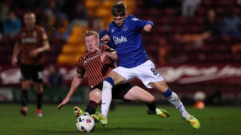 Everton winger returns from 'horrific' broken leg to provide Finch Farm boost