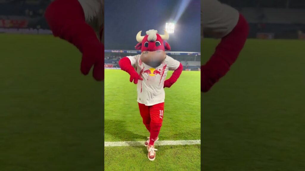 BRAGANTINO PROVOCA PAQUETÁ E FLAMENGO COM A DANÇA DO TORO LOKO! 👀😱🐂