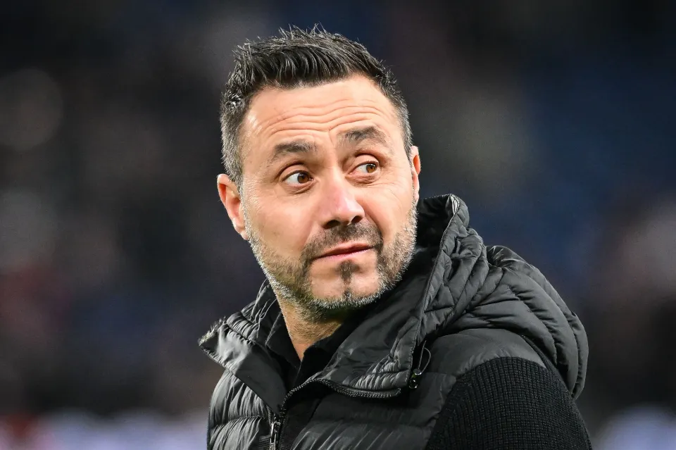 Roberto DE ZERBI of Marseille during the French championship Ligue 1 football match between Paris Saint-Germain and Olympique de Marseille