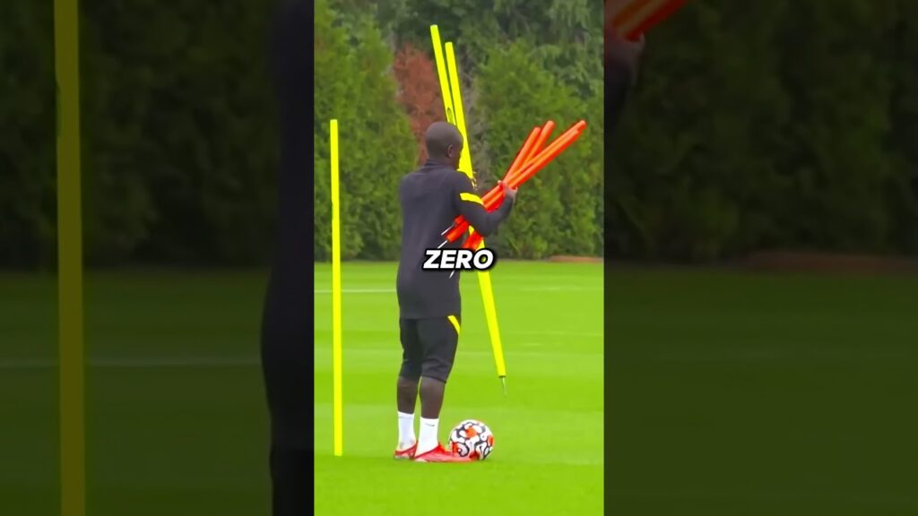 Didier Deschamps gave a punishment to sweet guy Kanté for being late to the training.😂❤️