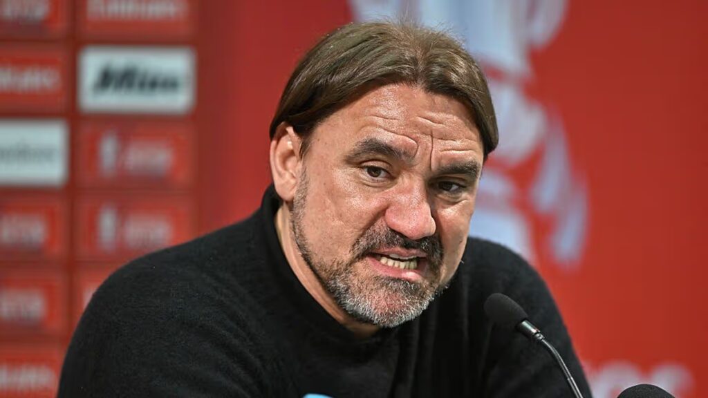 Daniel Farke sends message to Leeds fans as he confirms penalty row before West Ham clash