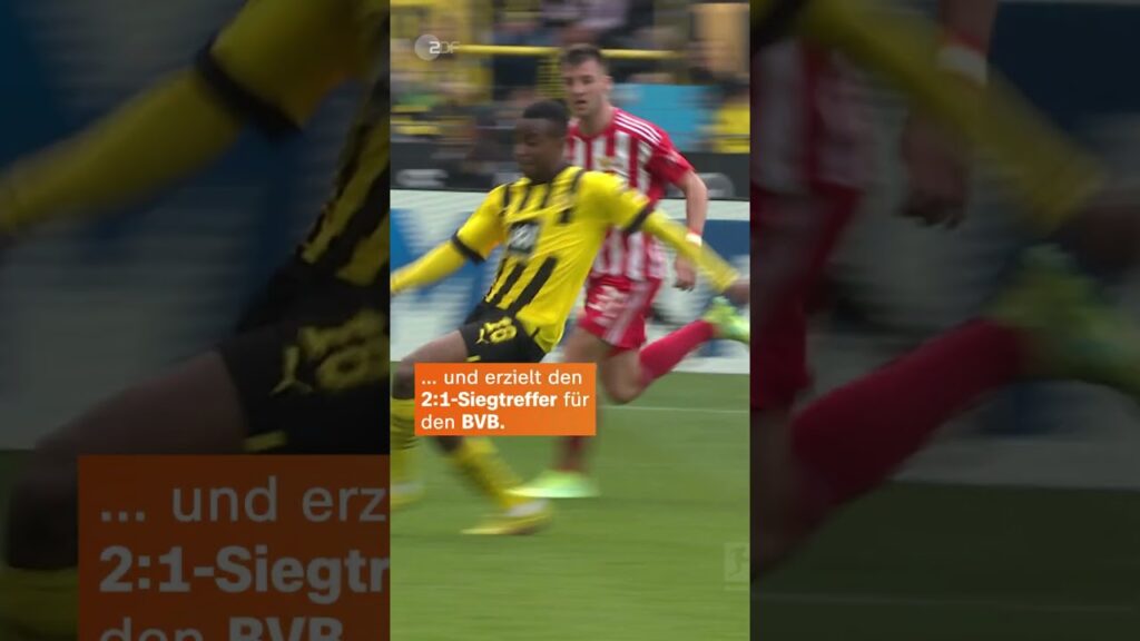 Moukoko + Terzić = ❤️ | sportstudio | #shorts