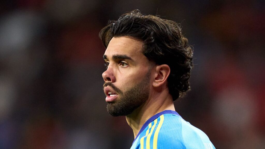 Arsenal news: Real Madrid ‘open’ to £70m transfer as David Raya addresses dilemma